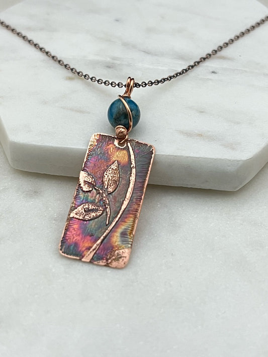 Acid etched copper leaf necklace with apatite gemstone