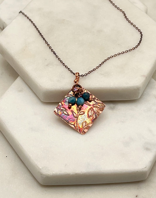 Acid etched copper necklace with apatite gemstones