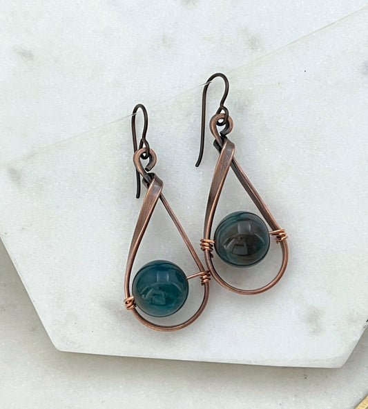 Copper oval hoops with agate gemstones
