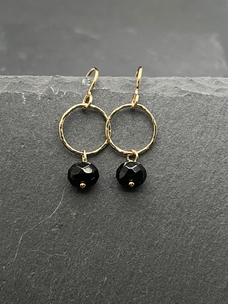 14 Karate gold and onyx earrings