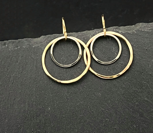 Mixed-metal hammered hoop earrings
