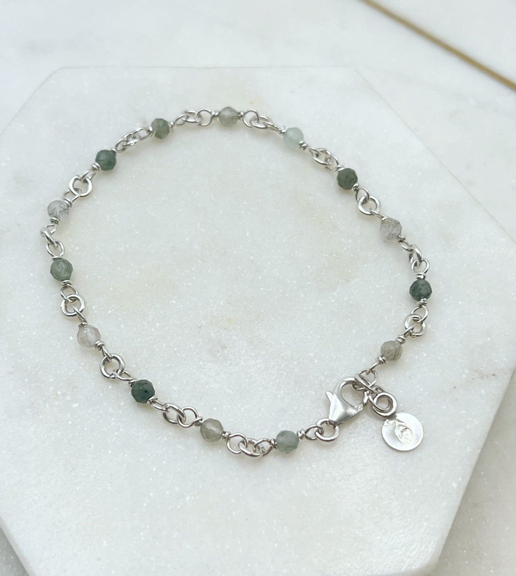 iolom シルバー グリーンストーン ブレスレット Sterling silver and green tourmaline – Artisan Jewelry by Erica