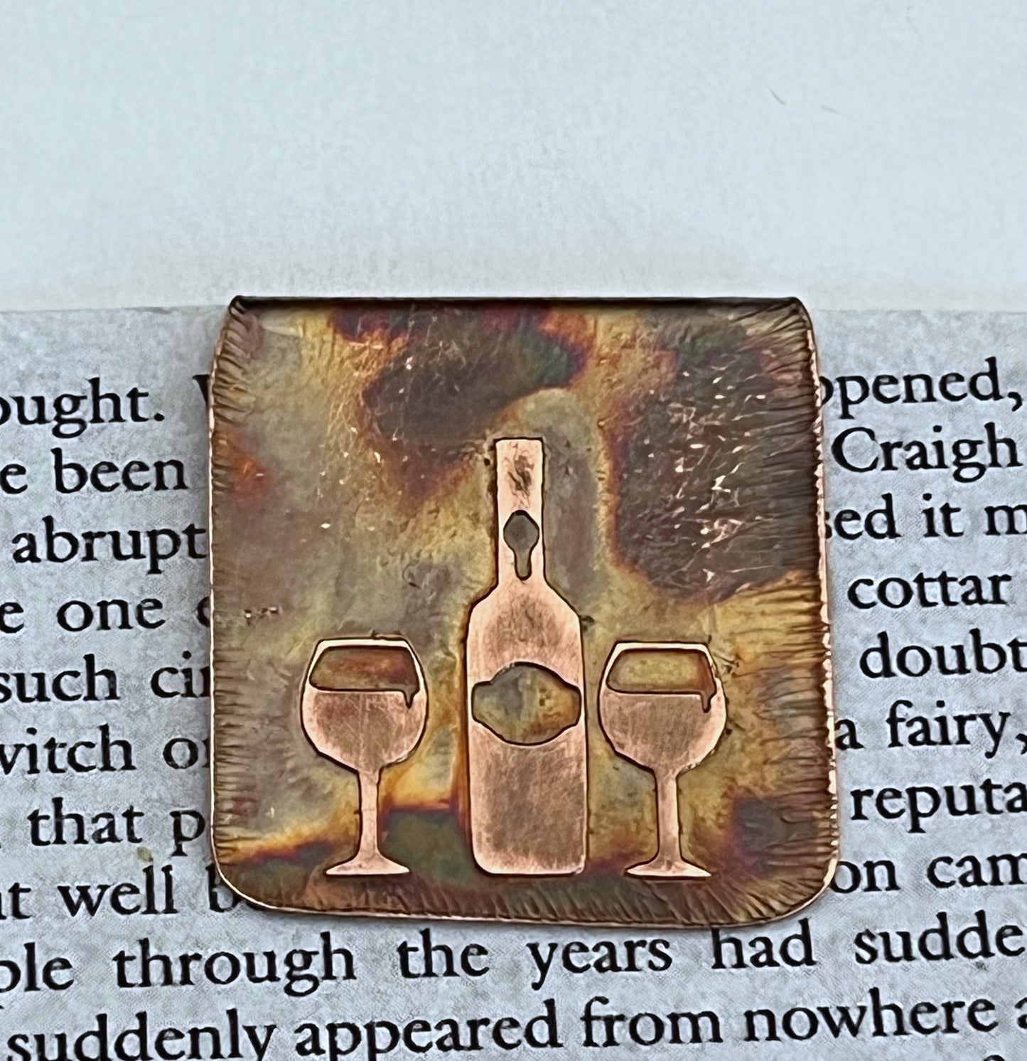 Wine bookmark