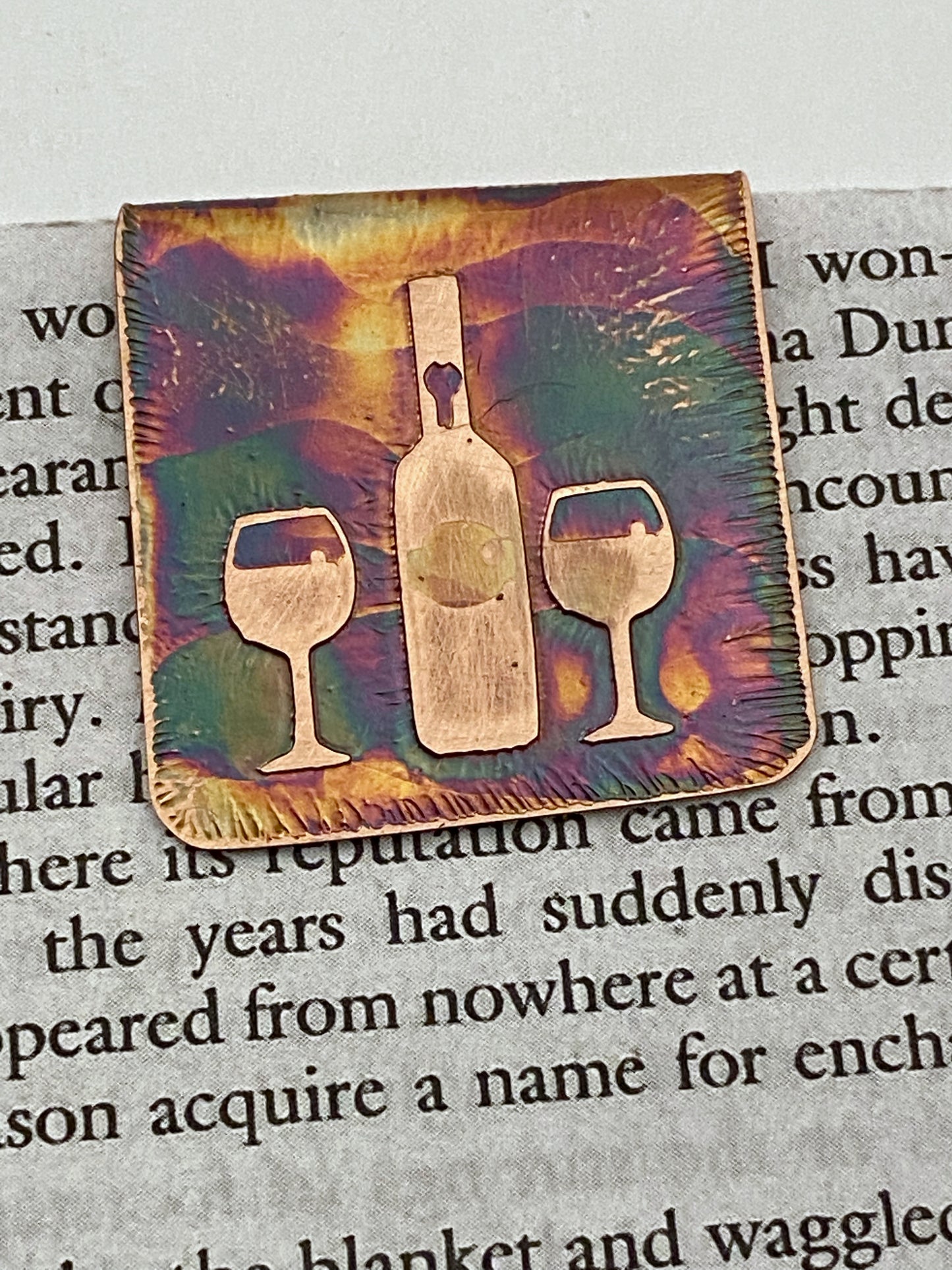 Wine bookmark