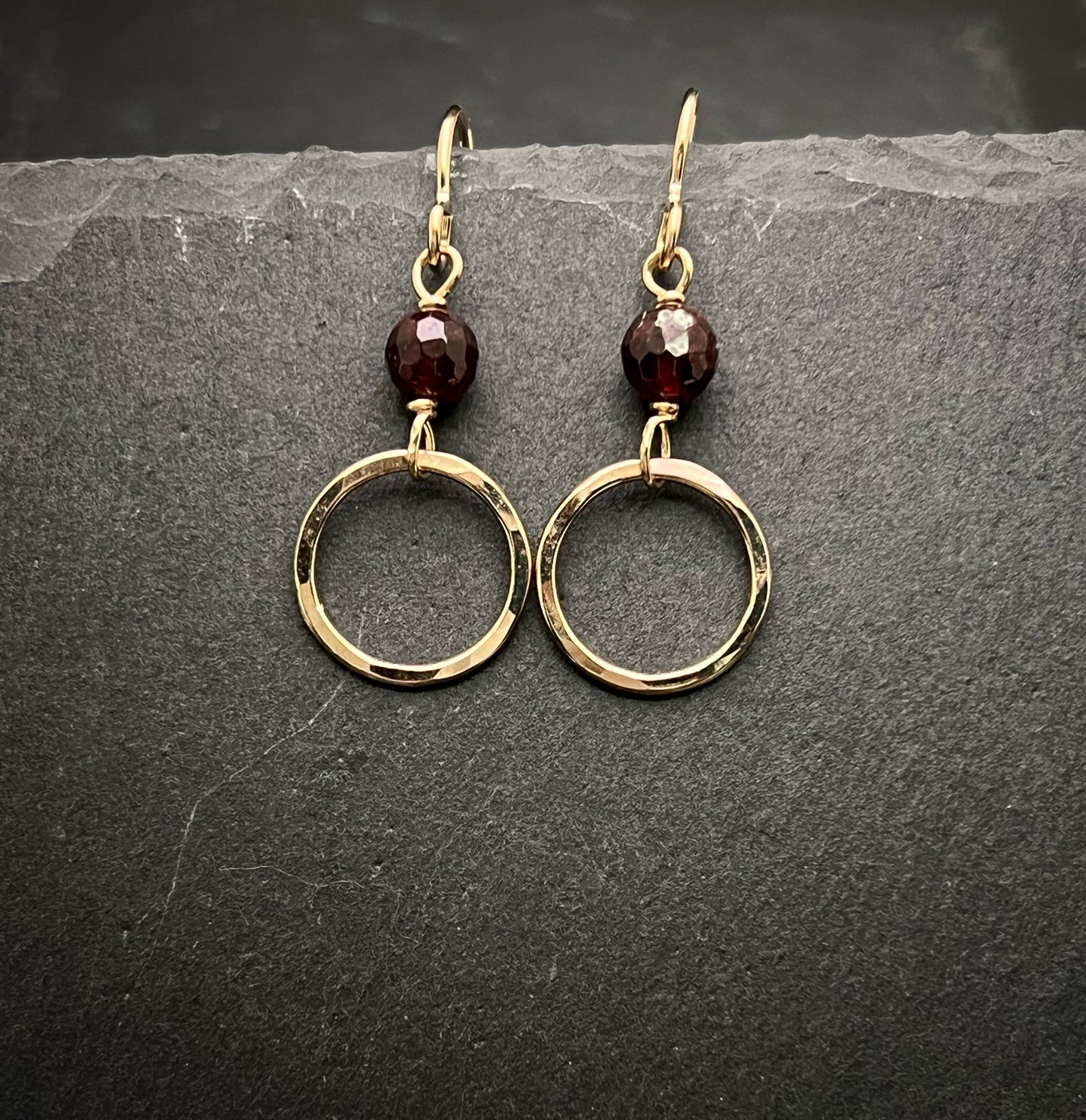 14 Karate gold and garnet earrings