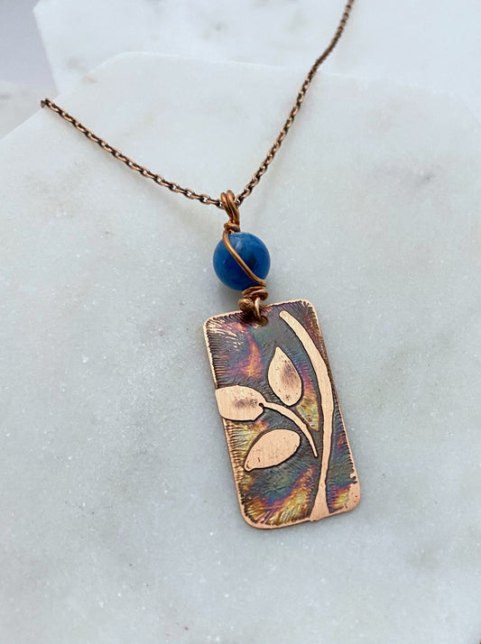 Leaf necklace copper with apatite