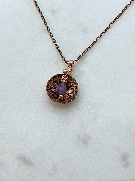 Acid etched copper disk necklace with a amethyst gemstone
