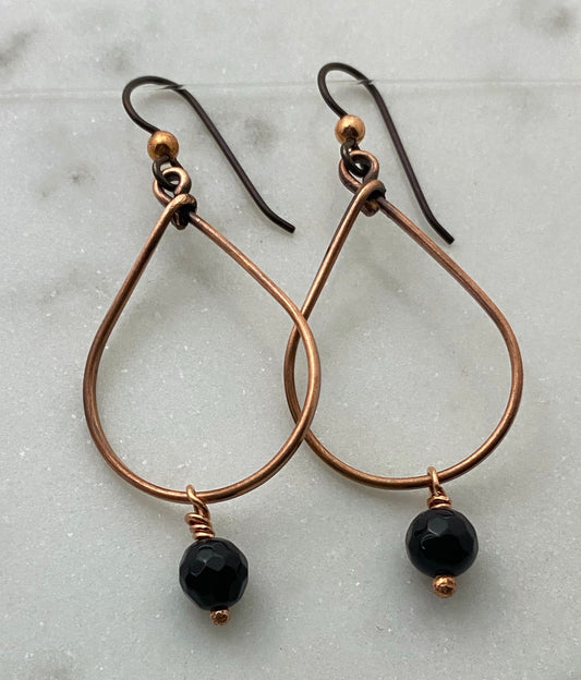 Copper teardrop hoop earrings with onyx