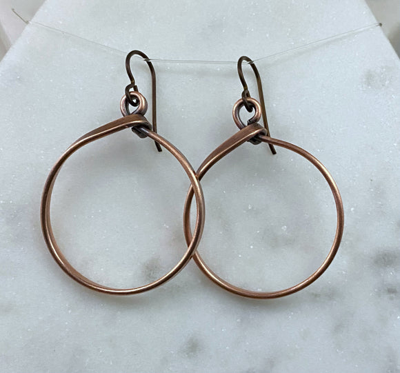 Medium copper hoop earrings