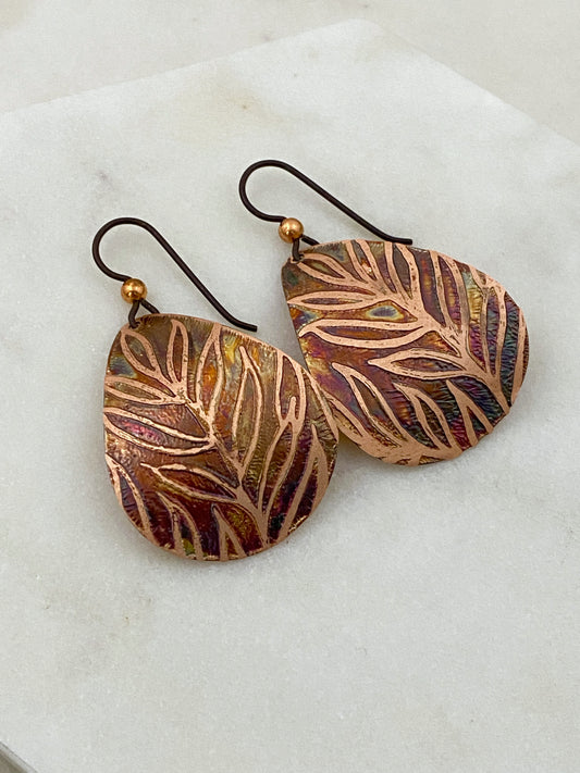 Acid etched copper leaf medium teardrop earrings