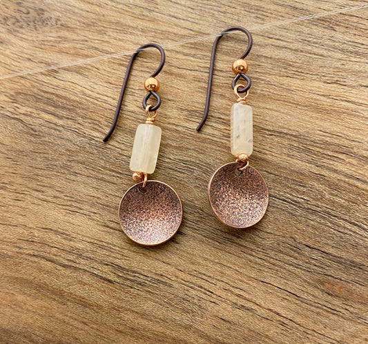 Forged copper earrings with quartz