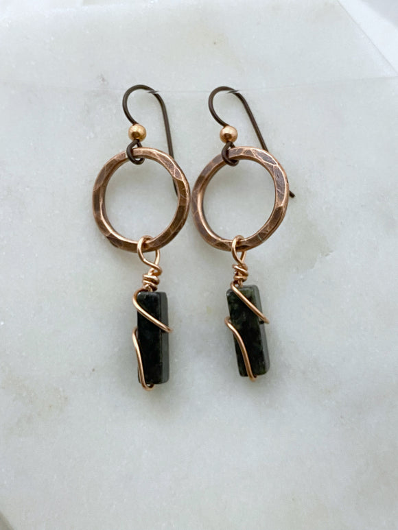 Copper hoop earrings with serpentine jasper gemstone
