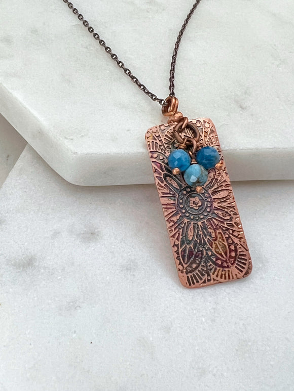 Acid etched copper necklace with apatite gemstones