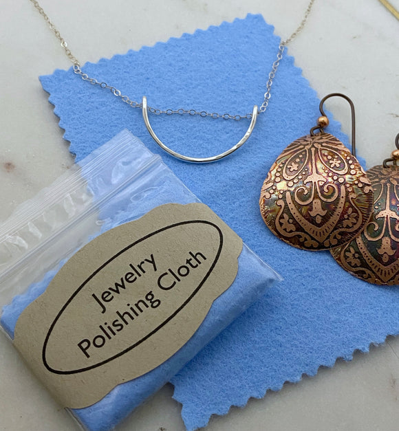 Jewelry polishing cloth