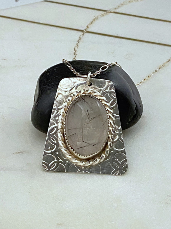 Sterling silver and rutilated quartz stone set necklace
